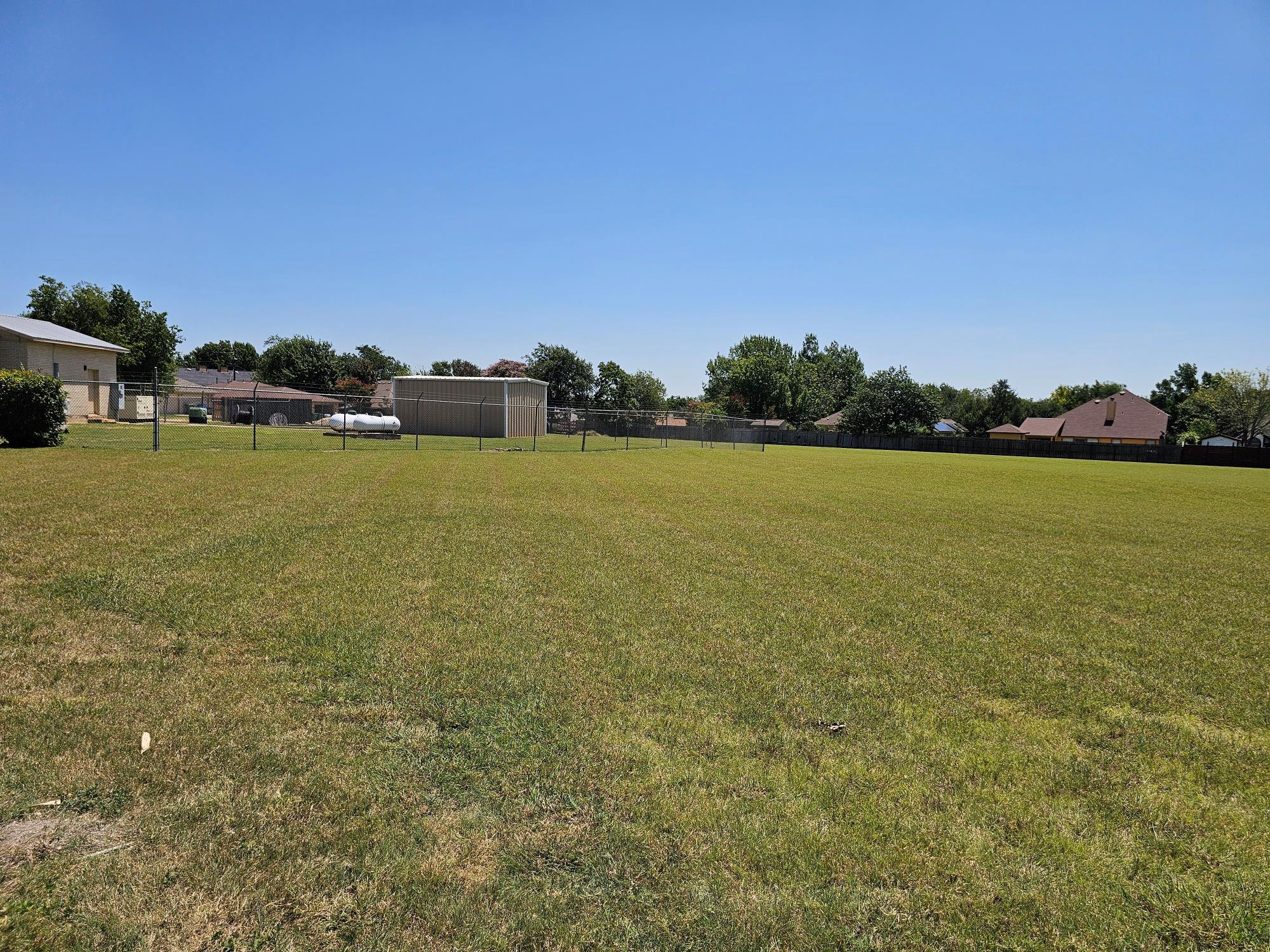 603 S Railroad Ave Property Photo 16