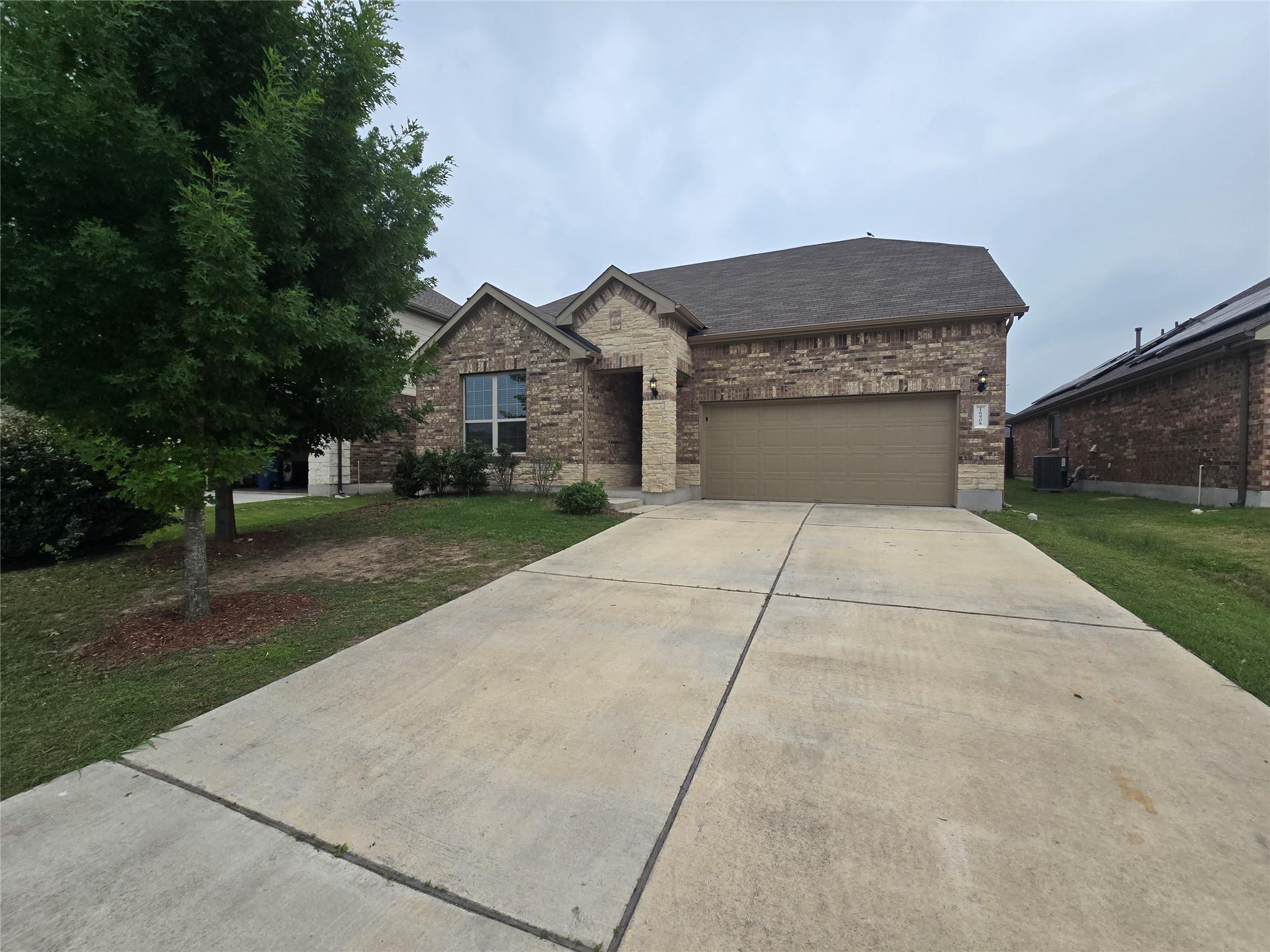 16908 Borromeo Ave Property Photo