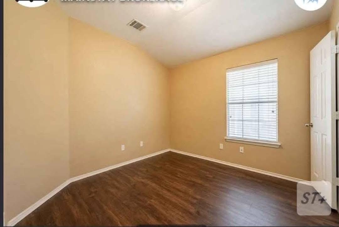 13605 James Garfield St Property Photo 10