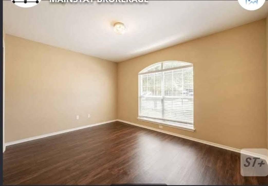 13605 James Garfield St Property Photo 11