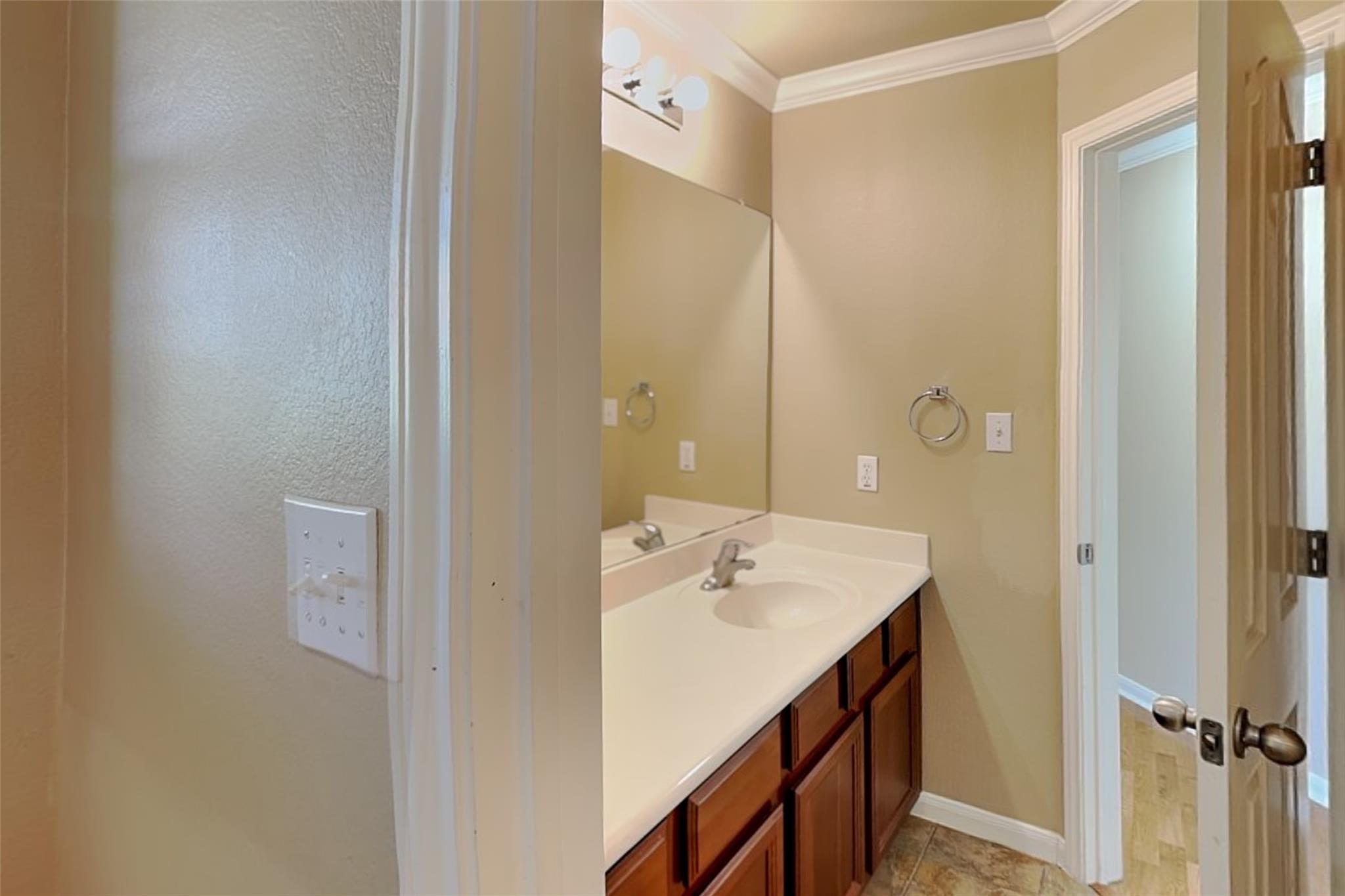 5301 Cypress Ranch Blvd Property Photo 22