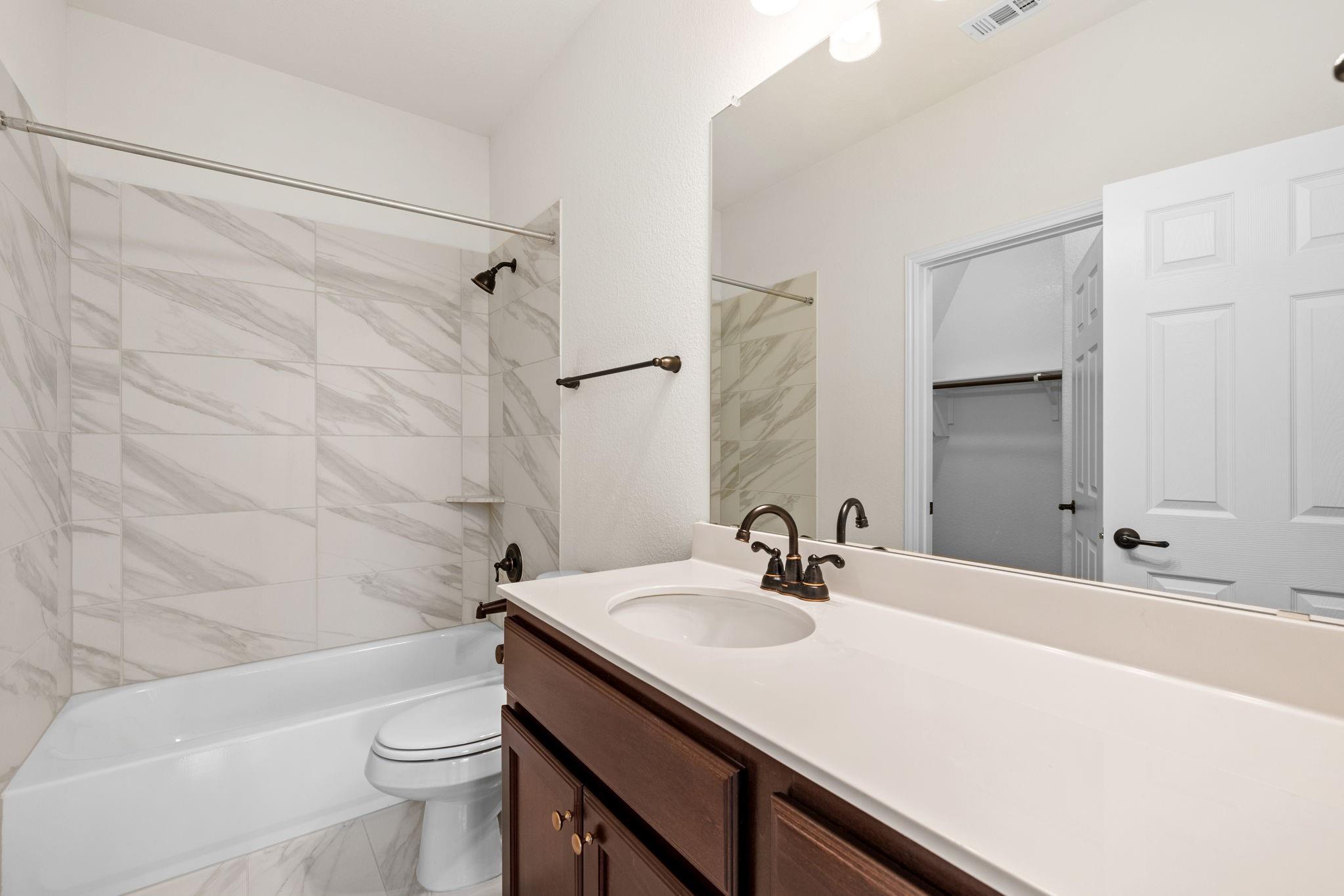 3628 Twinspur St Property Photo 38