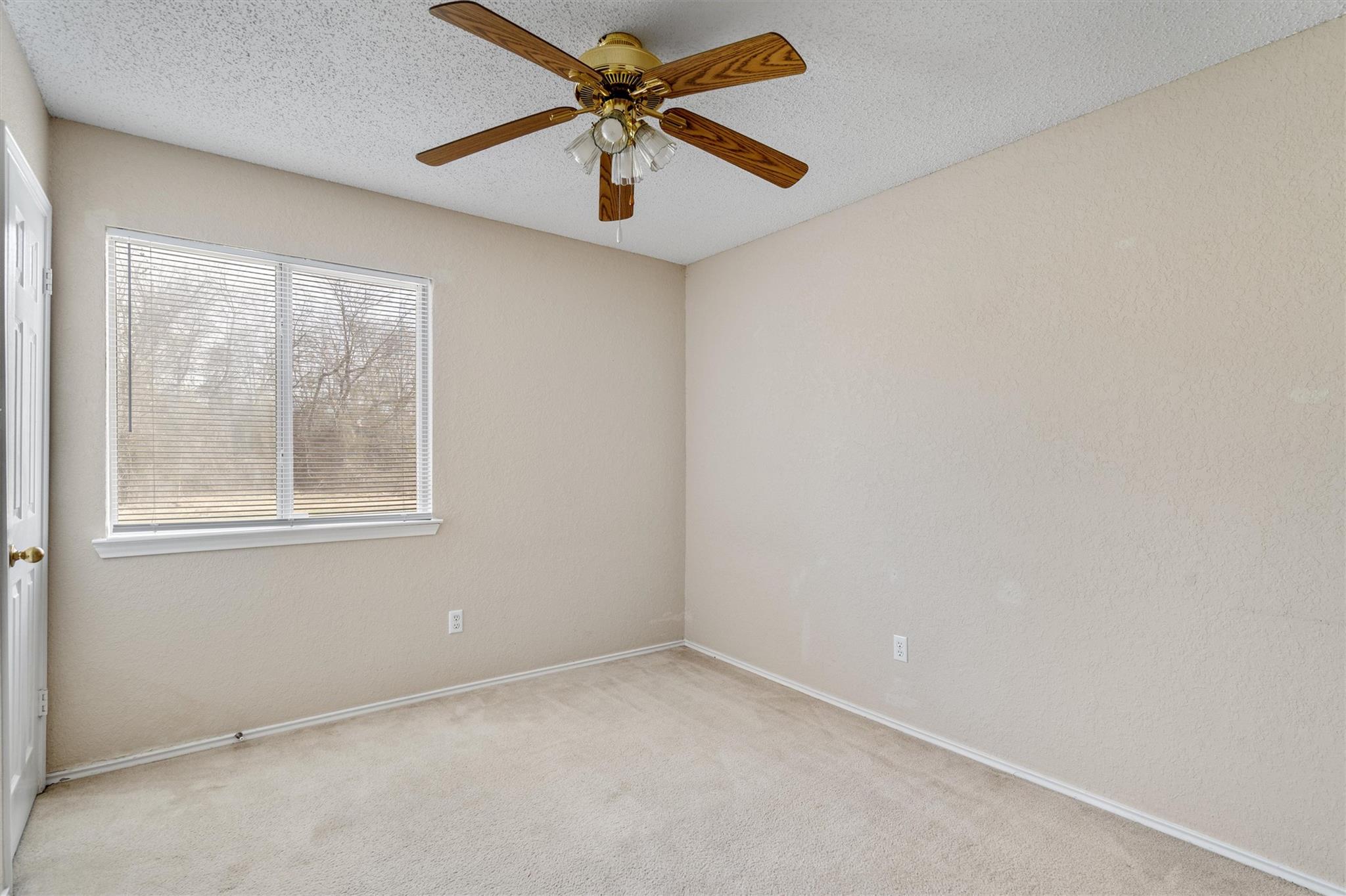2312 Tracey Ann Ln Property Photo 18