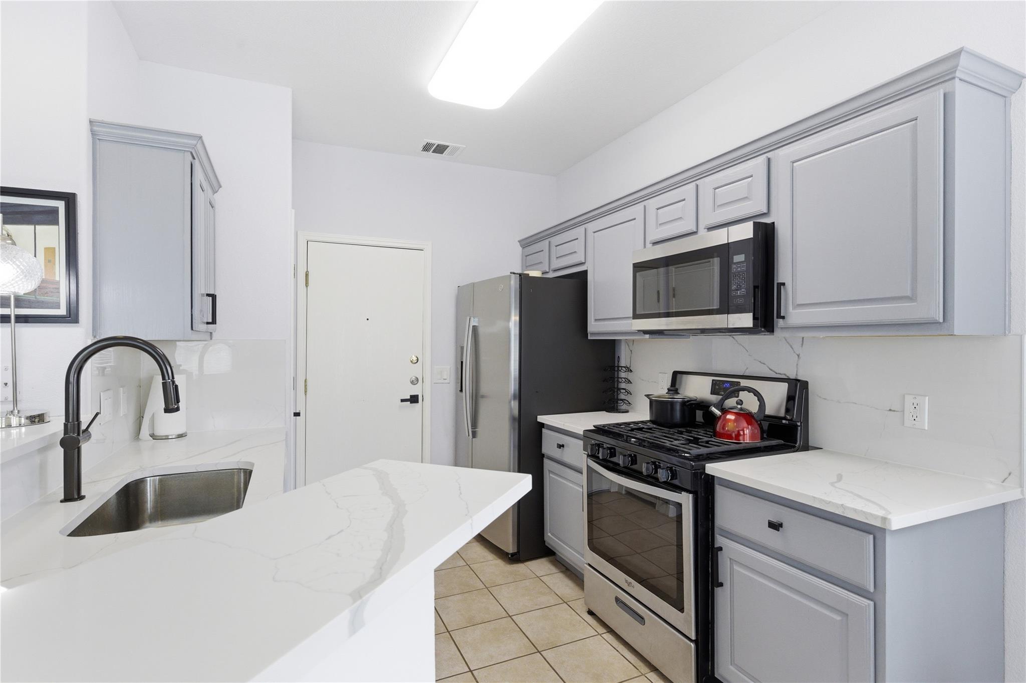 7510 Lazy Creek Dr #a Property Photo 25