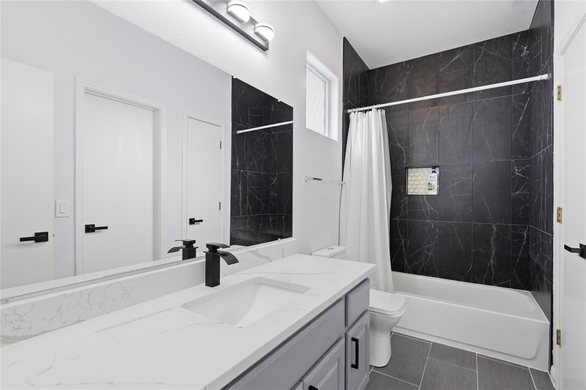 7510 Lazy Creek Dr #a Property Photo 31