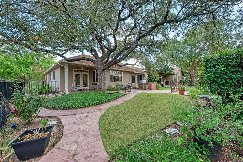 101 Dewberry Dr Property Photo 10