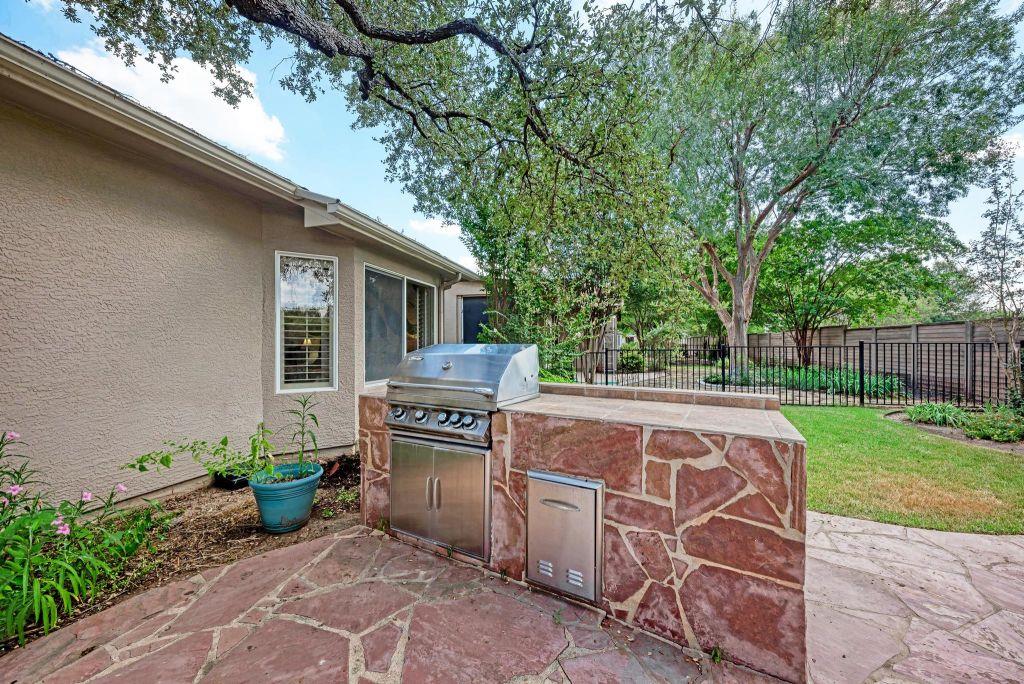 101 Dewberry Dr Property Photo 33