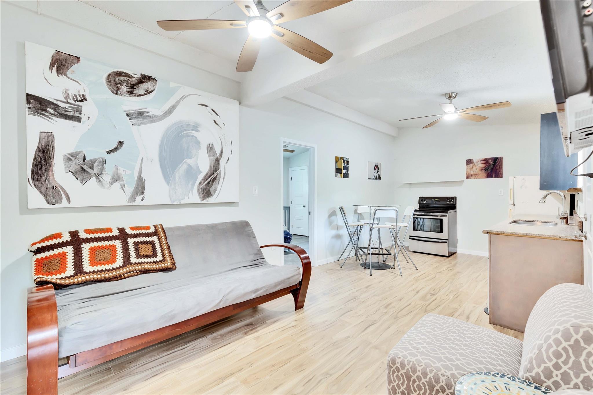 2103 Chaparral Park Rd #d Property Photo 5