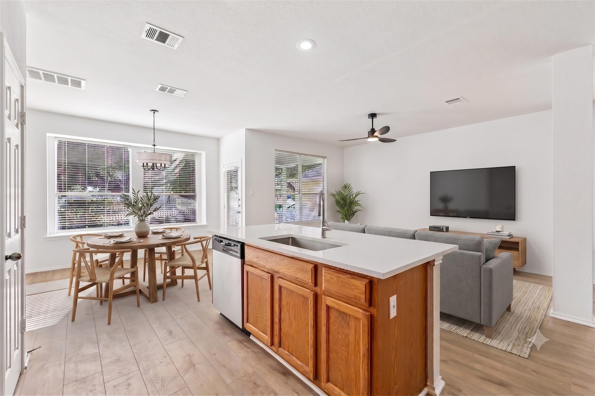 1000 Monadale Trl Property Photo 3
