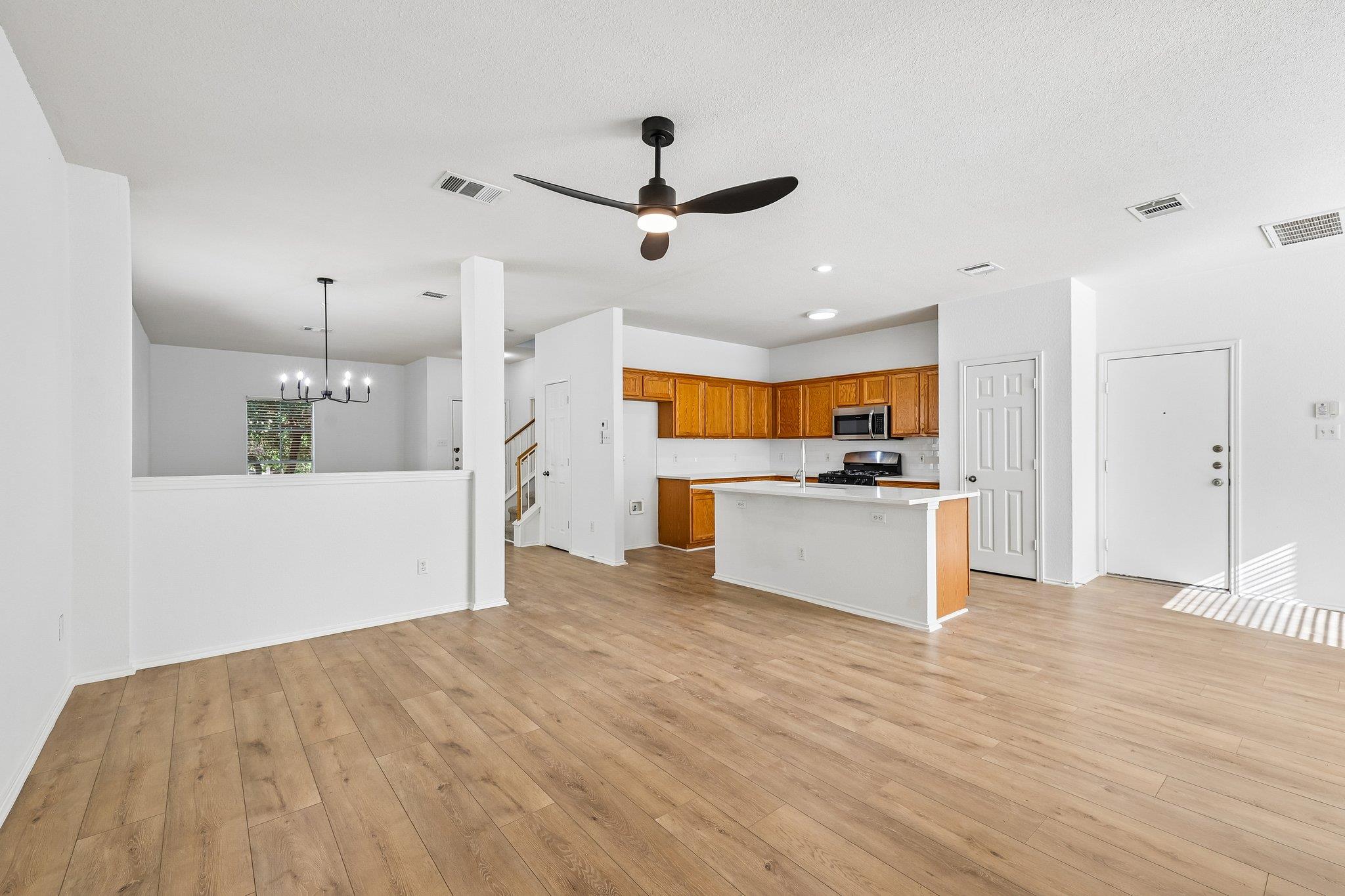 1000 Monadale Trl Property Photo 13