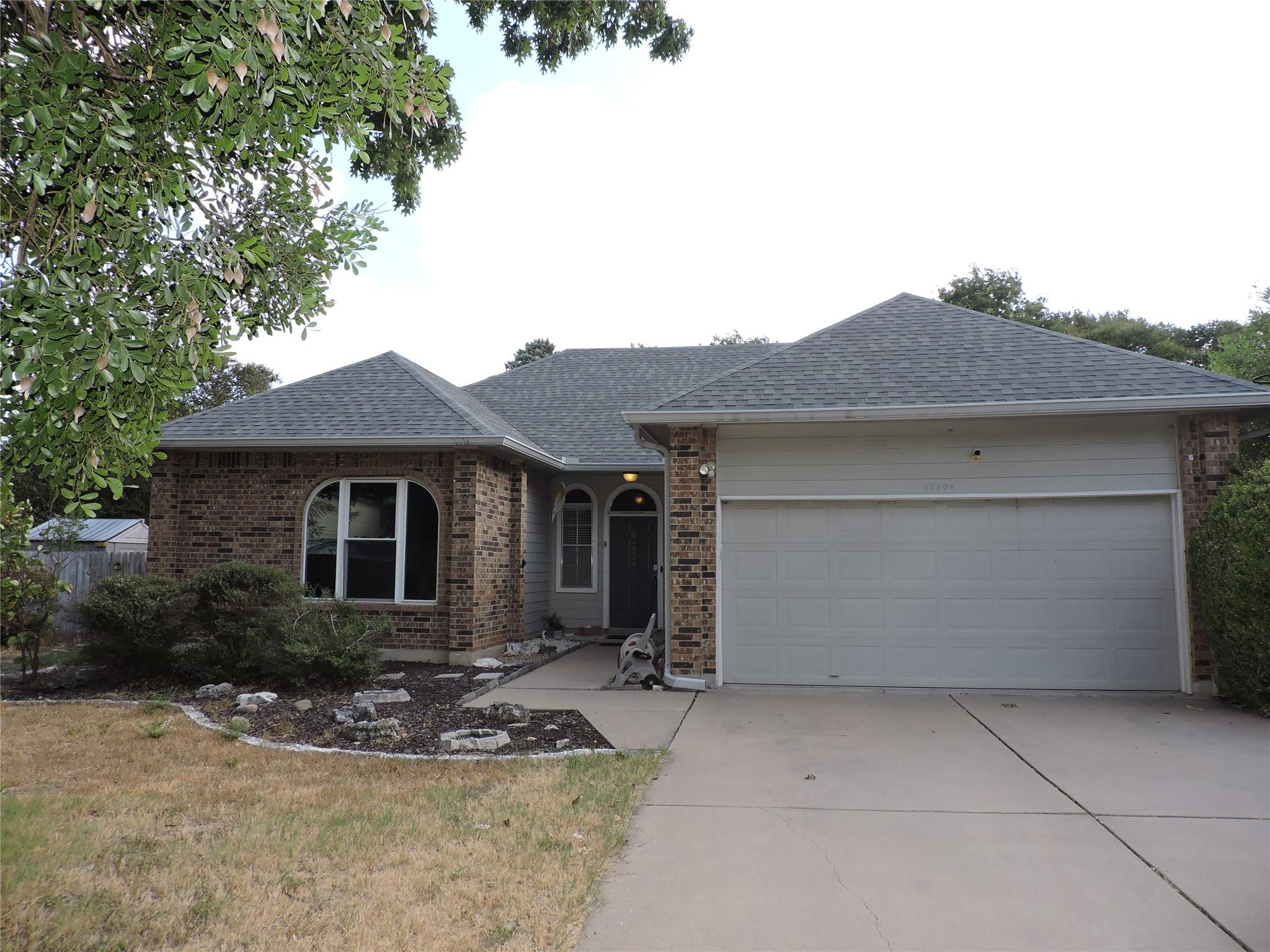 12609 Deer Falls Dr Property Photo 2