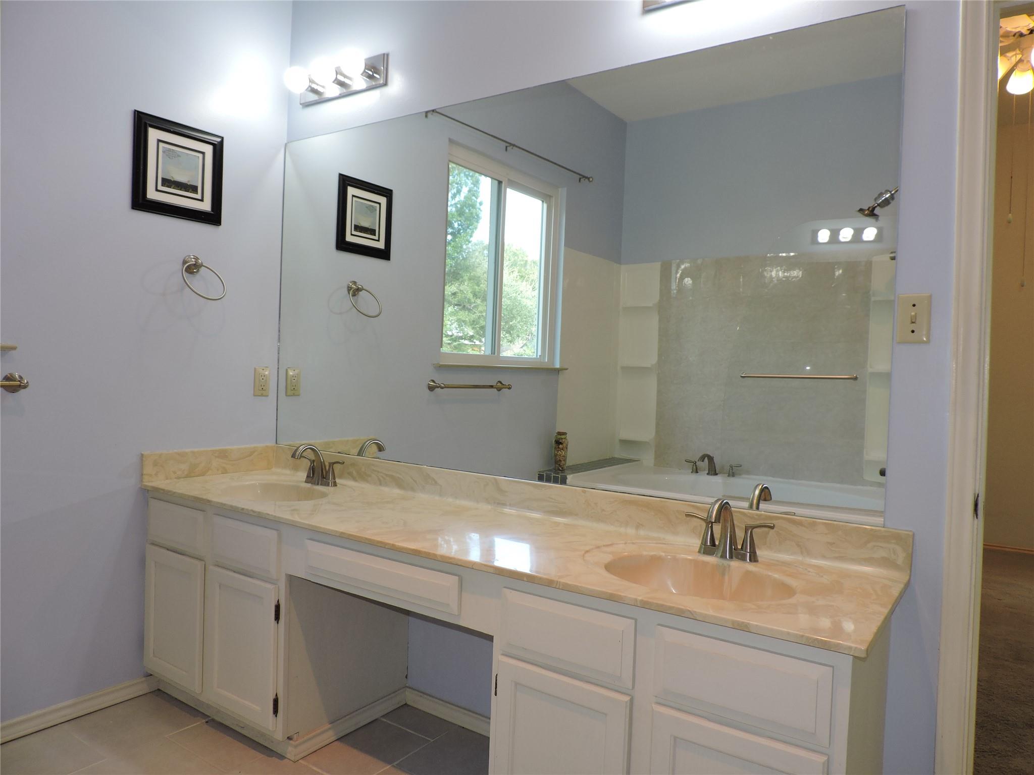 12609 Deer Falls Dr Property Photo 19