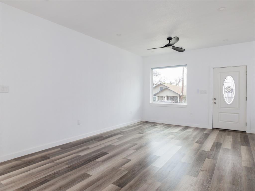 2308 Santa Maria St Property Photo 12