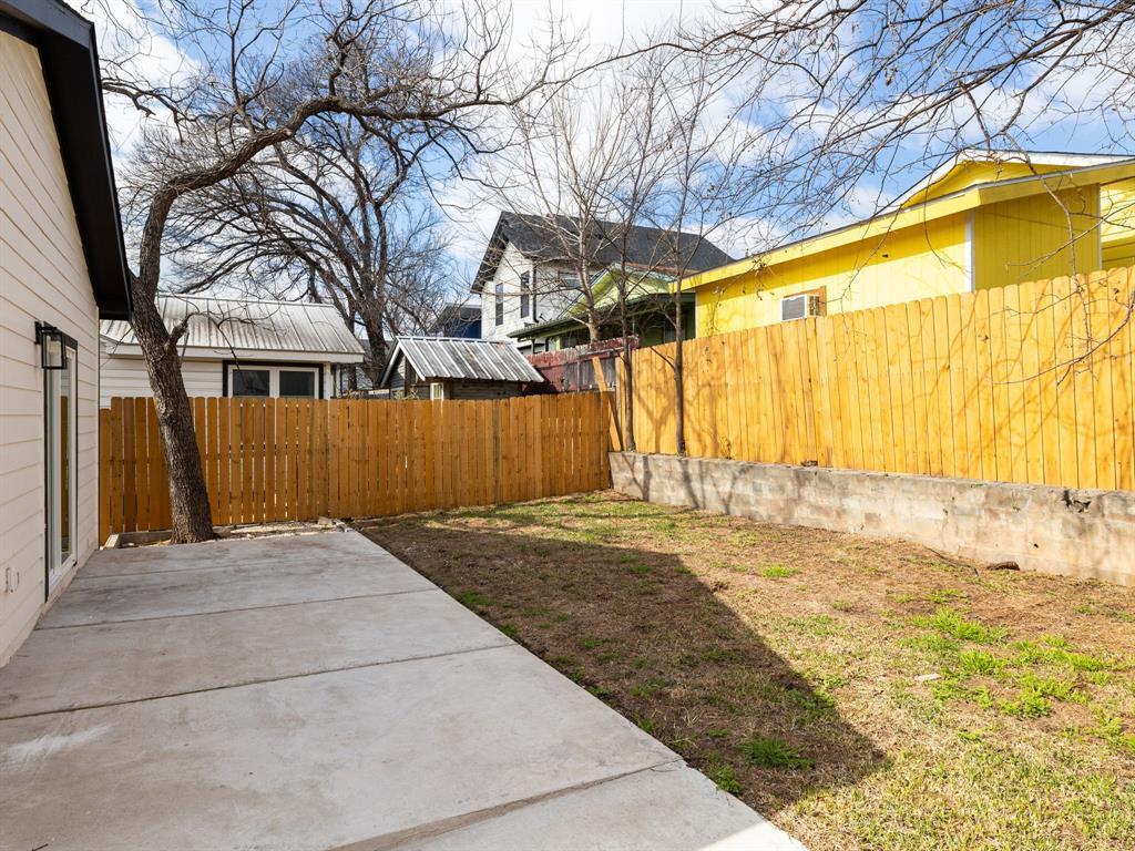 2308 Santa Maria St Property Photo 22
