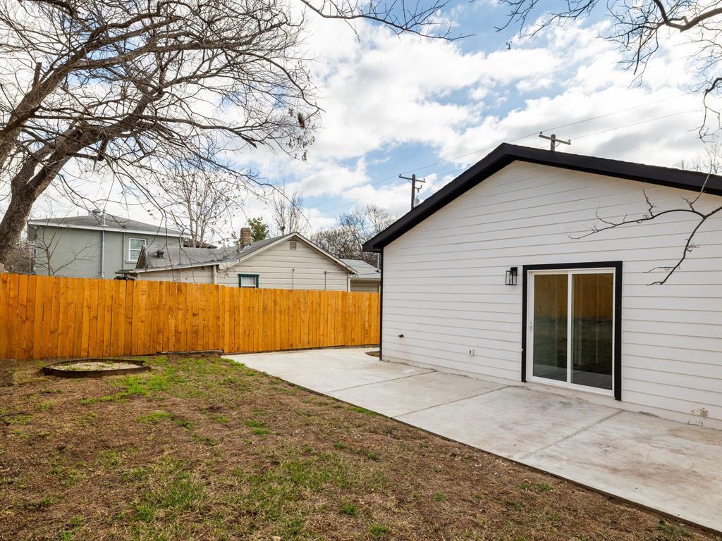 2308 Santa Maria St Property Photo 24