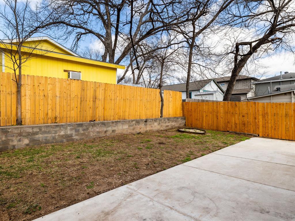 2308 Santa Maria St Property Photo 26