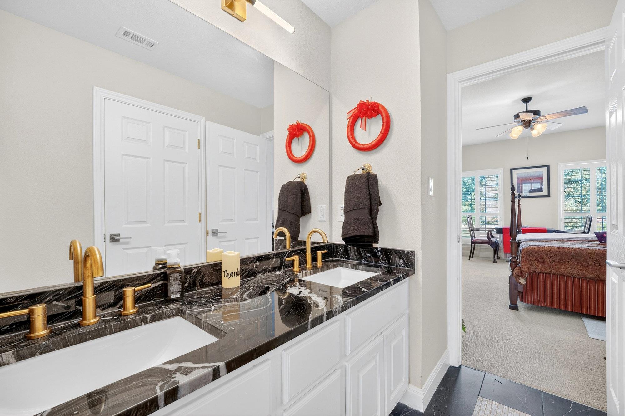 3619806 Property Photo 21