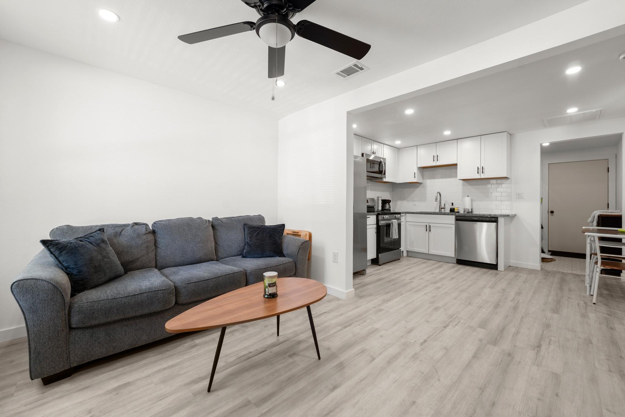 45 Anthony St #b Property Photo 1