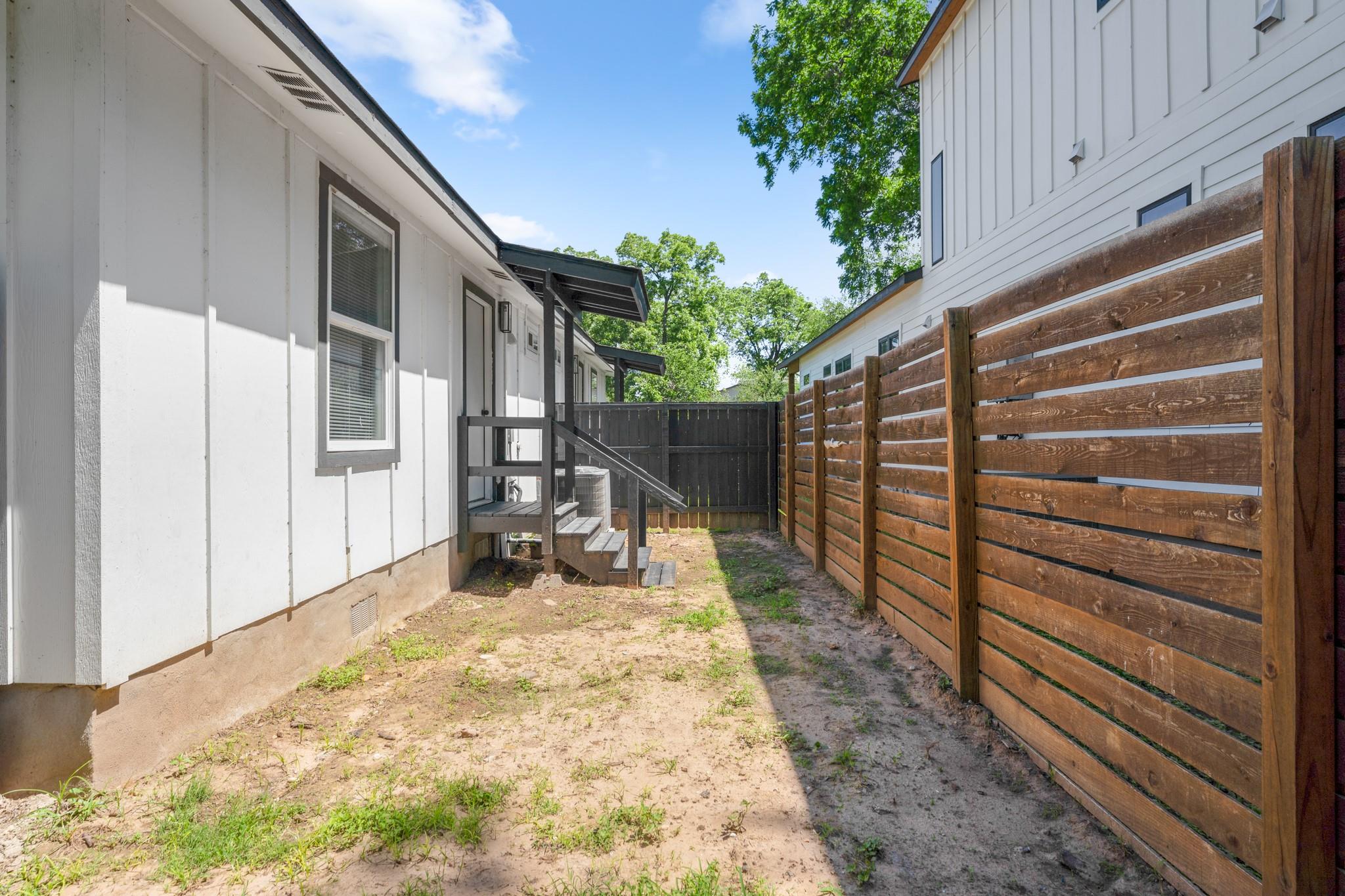 45 Anthony St #b Property Photo 4