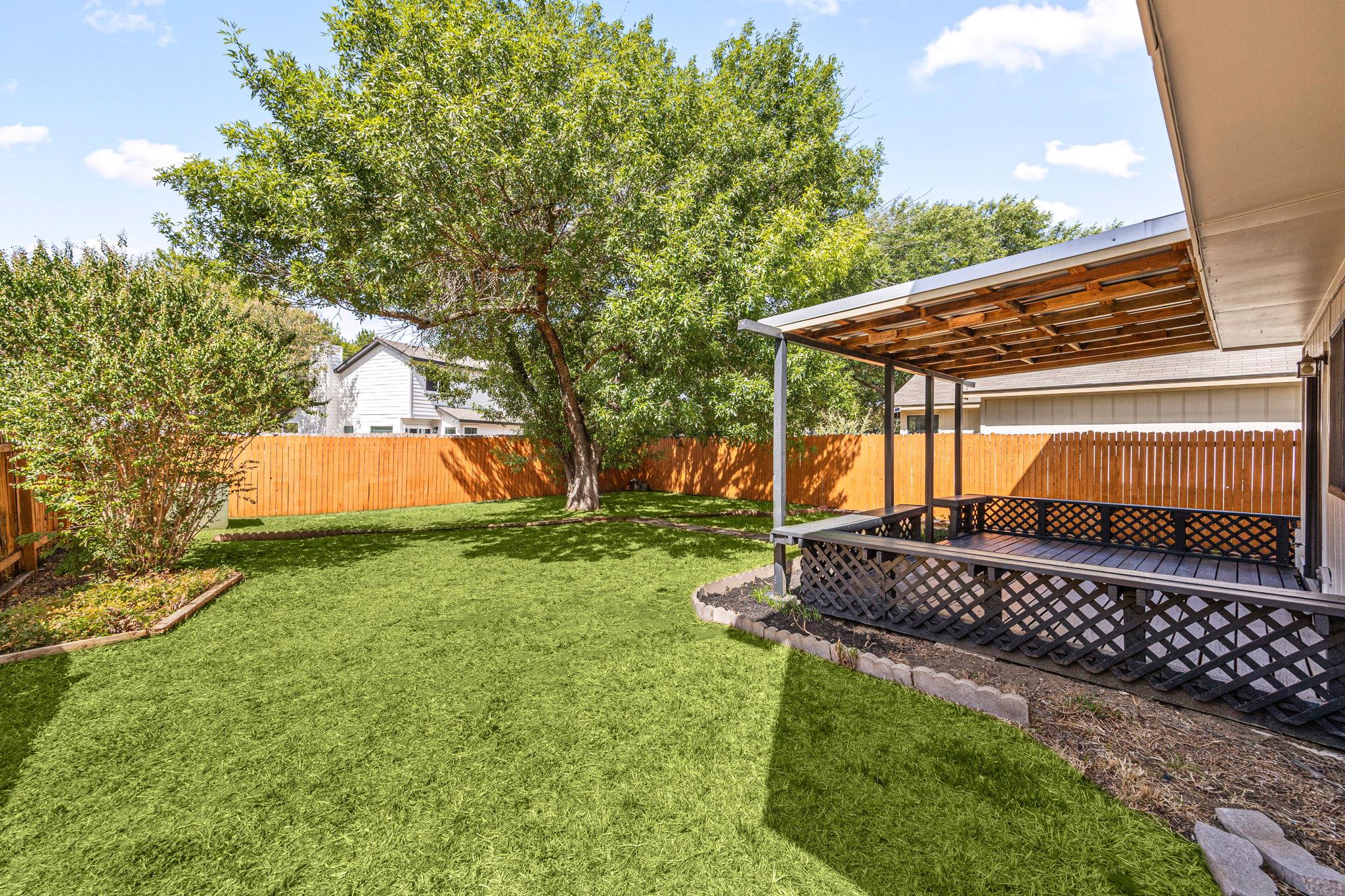2409 Dowd Ln Property Photo 23