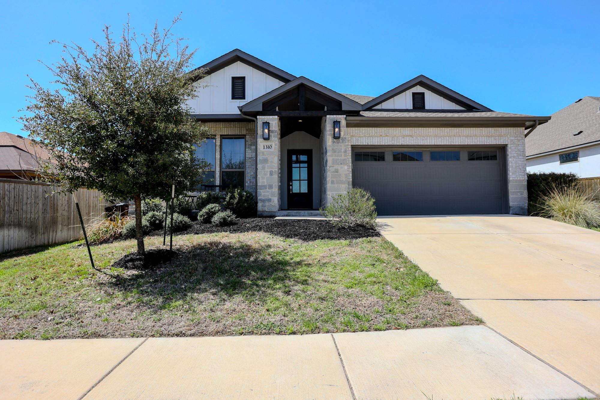 1310 Stone Manor Trail Property Photo