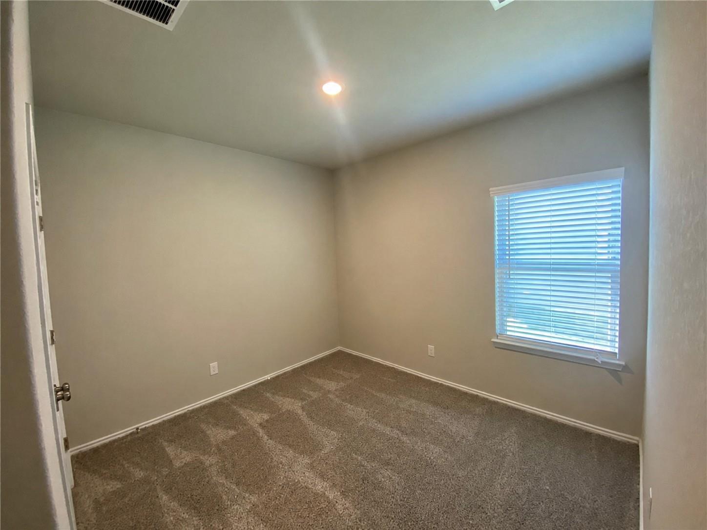 2445 Ayers Dr Property Photo 9