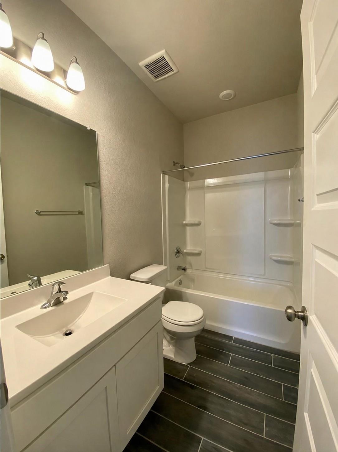 2445 Ayers Dr Property Photo 12