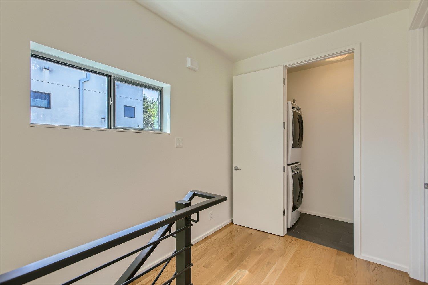 707 Cardinal Ln #l2 Property Photo 15