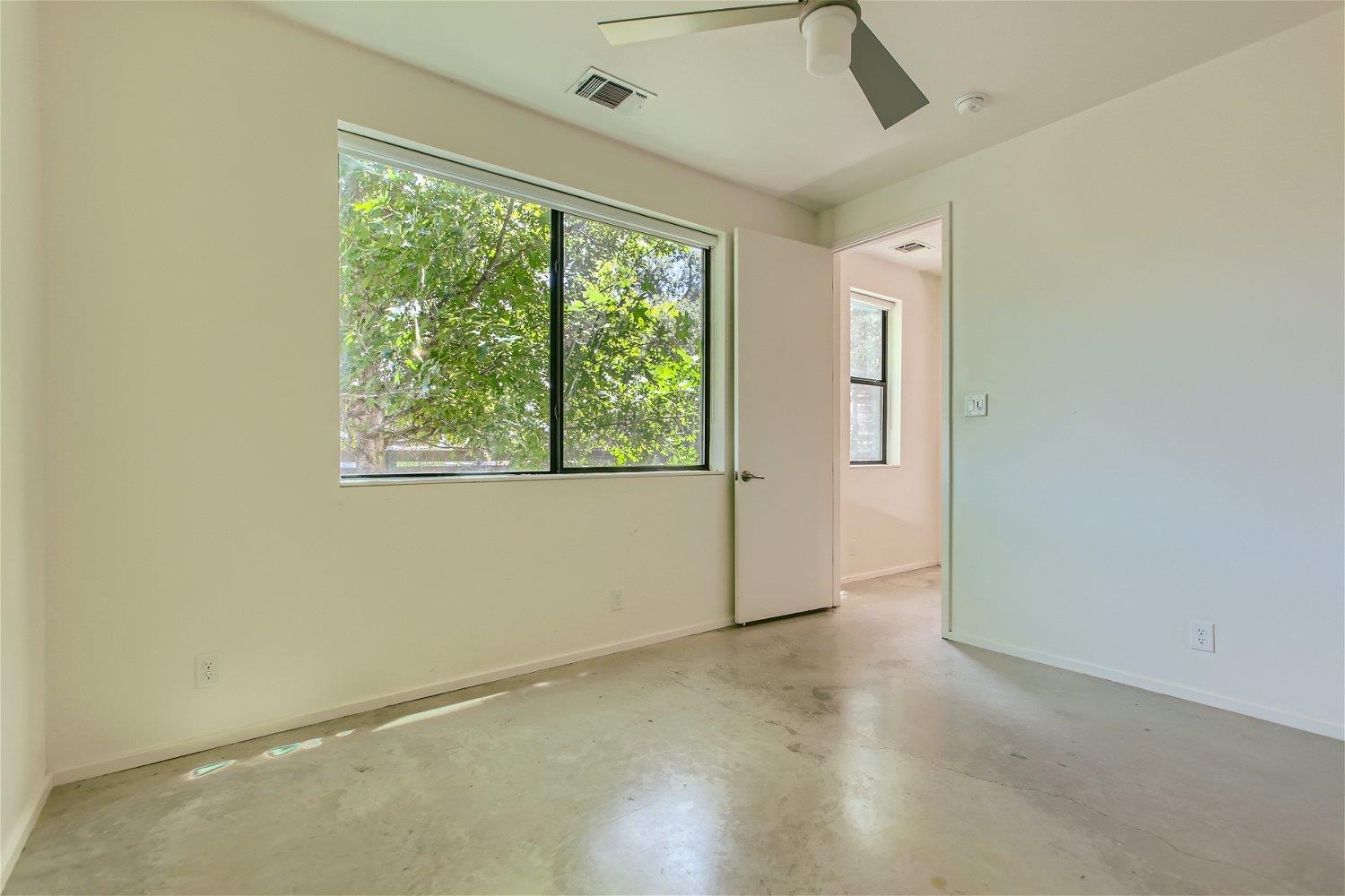 707 Cardinal Ln #l2 Property Photo 16