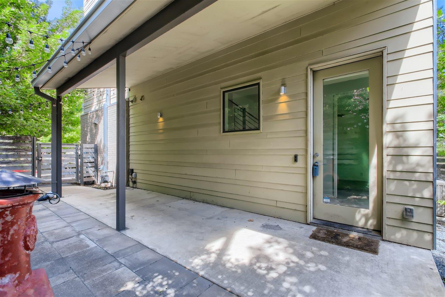 707 Cardinal Ln #l2 Property Photo 18
