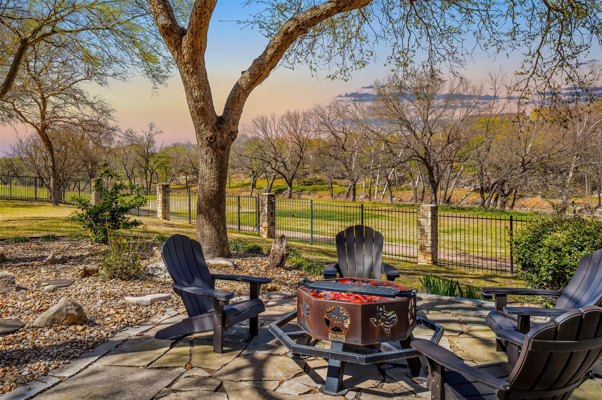 30307 Oak Tree Dr Property Photo