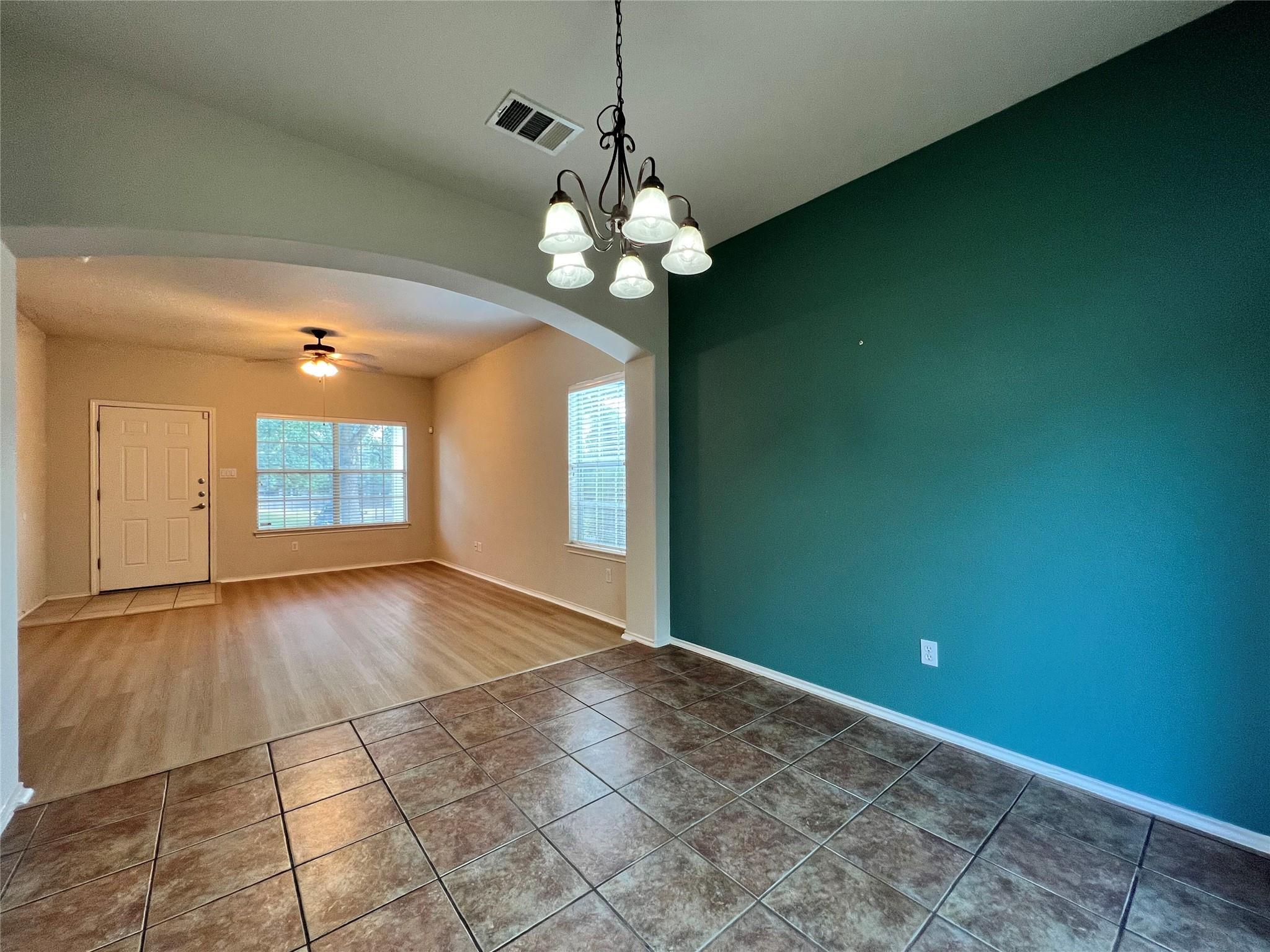 2632 Century Park Blvd #32 Property Photo 3
