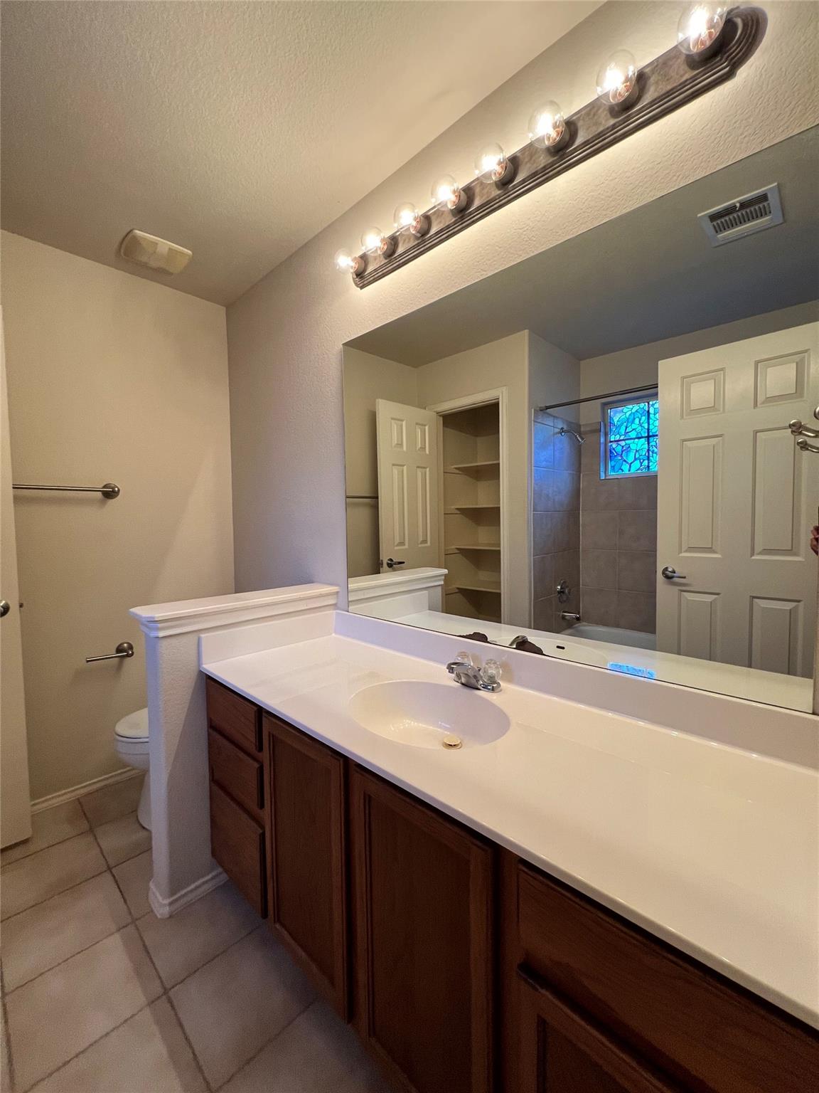 2632 Century Park Blvd #32 Property Photo 11