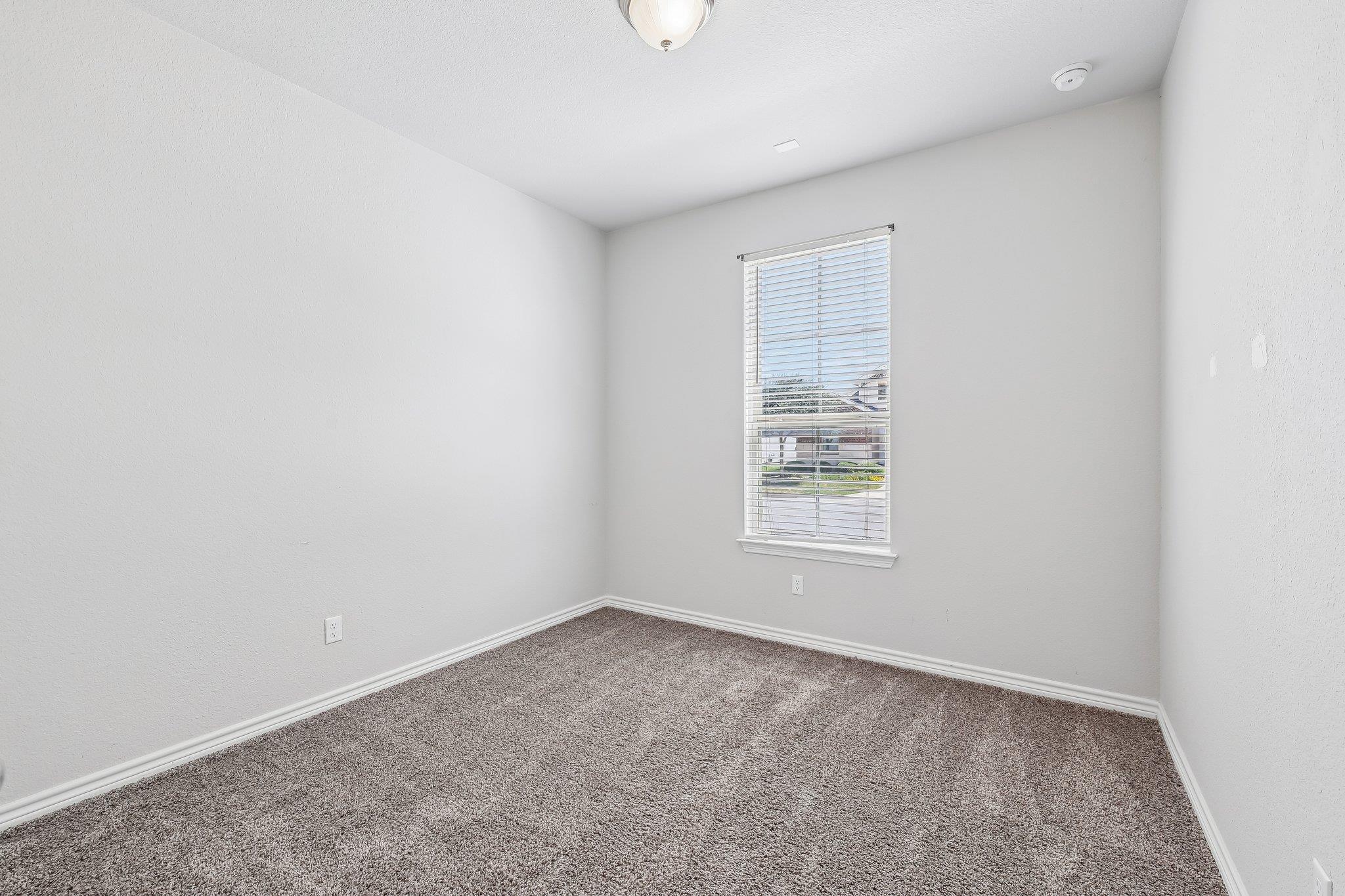 1117 Waterfall Ave Property Photo 19