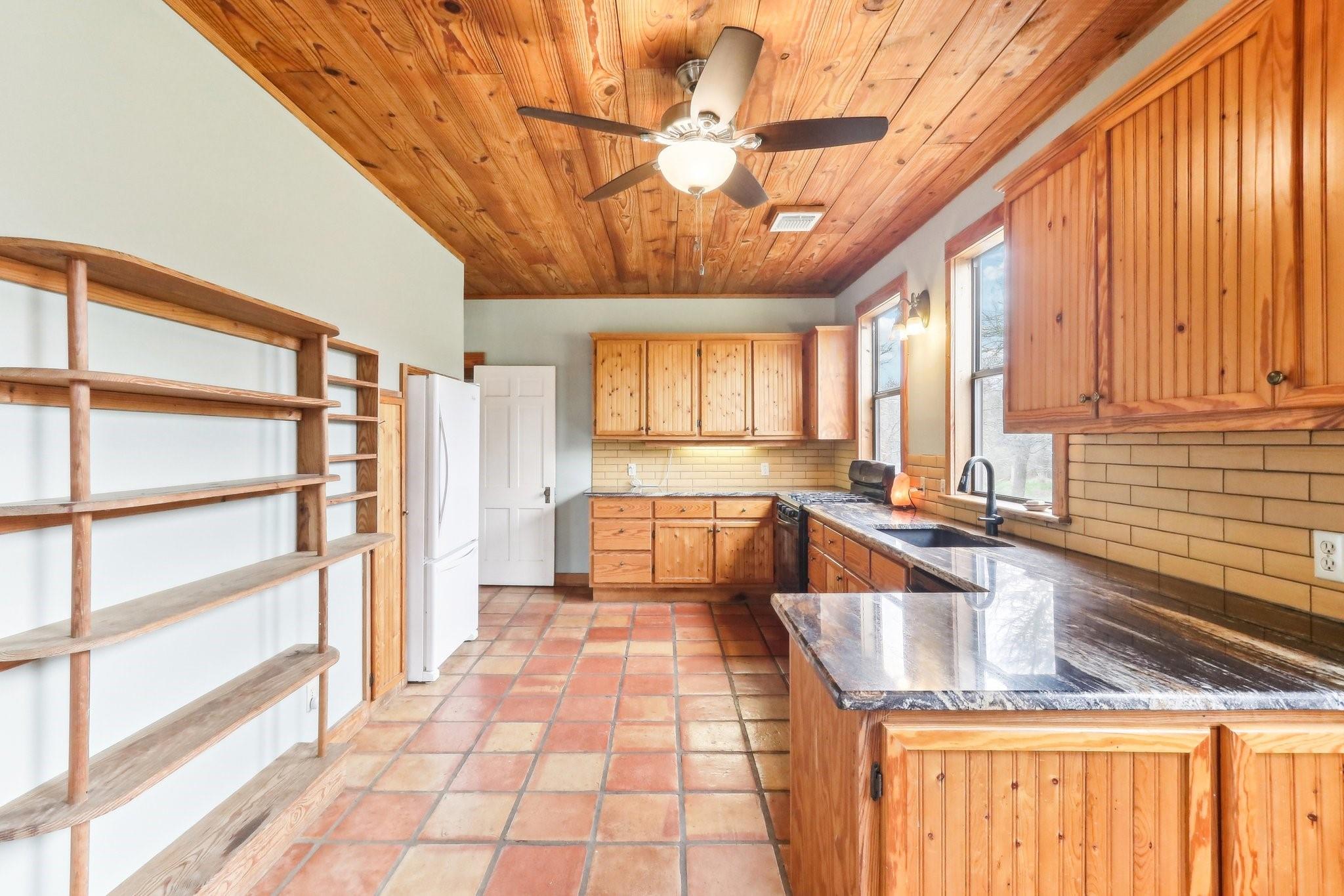 110 Mcdowell Rd #b Property Photo 13