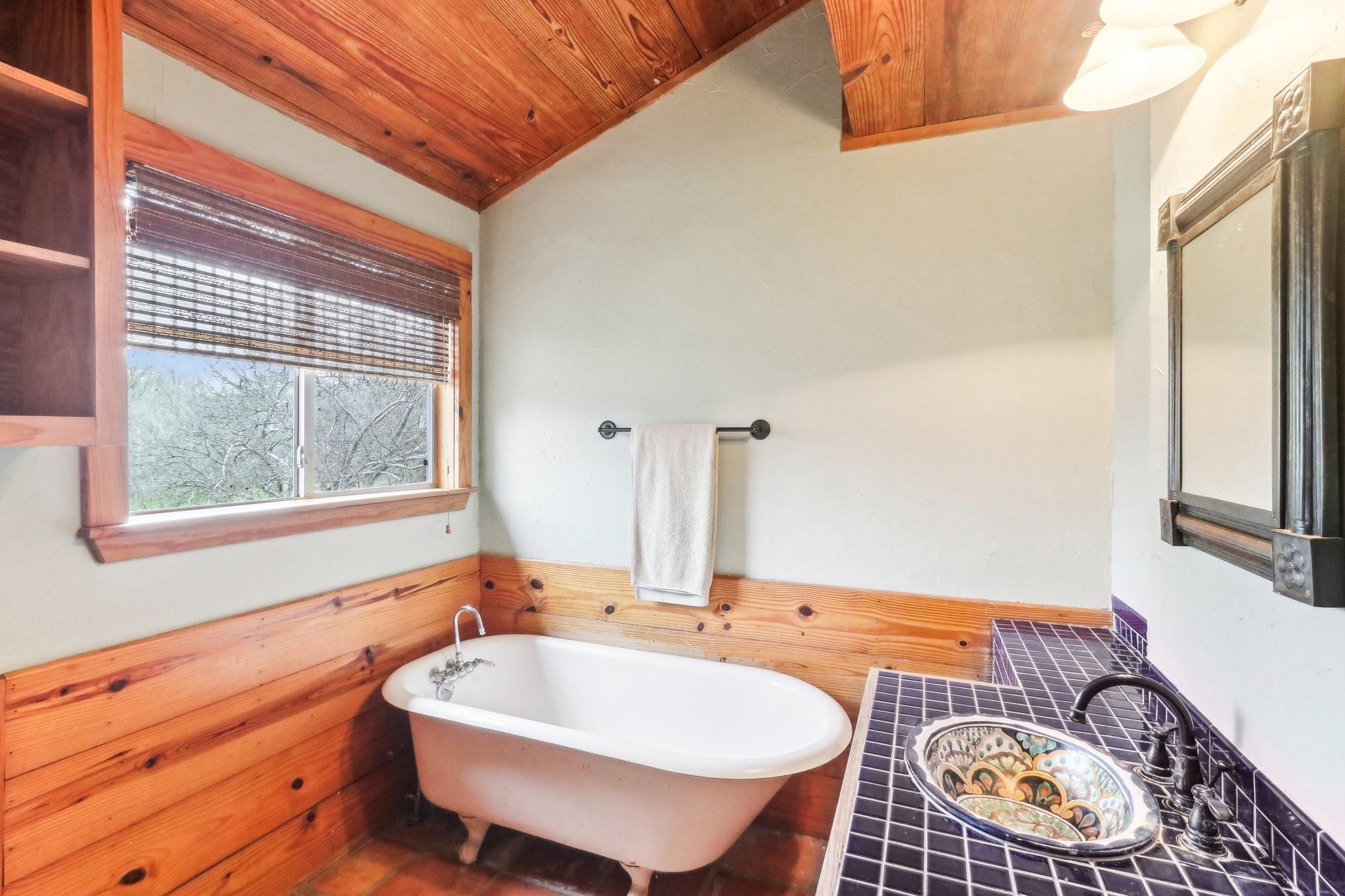 110 Mcdowell Rd #b Property Photo 17