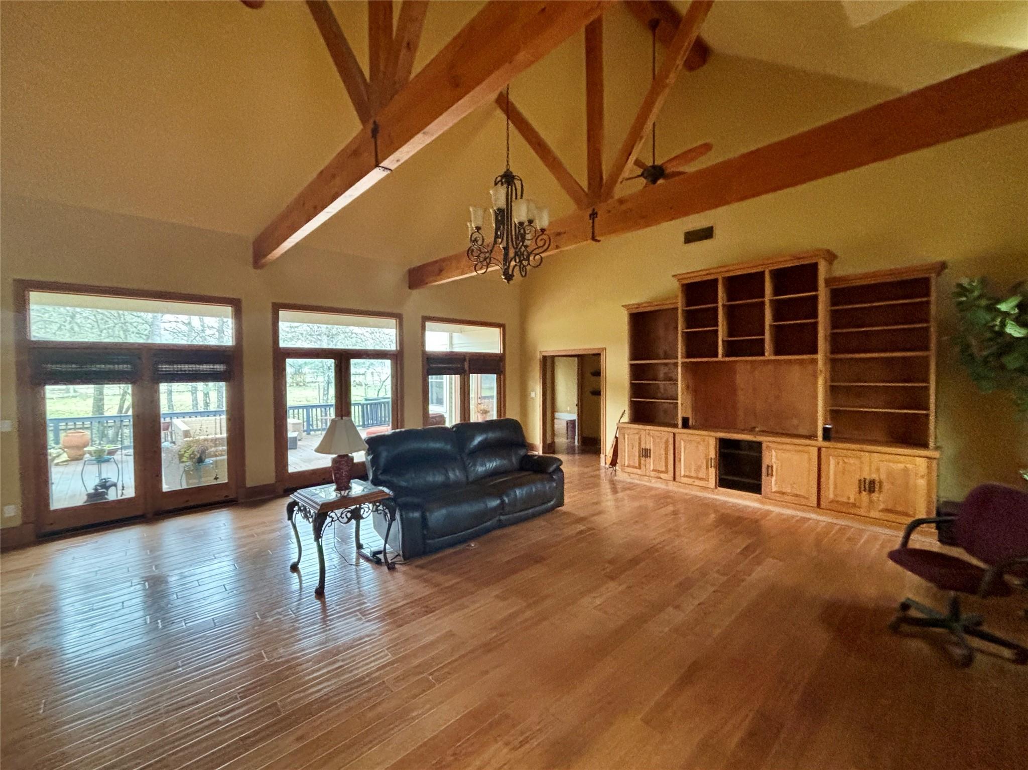 230 Hausmann Gin Property Photo 18