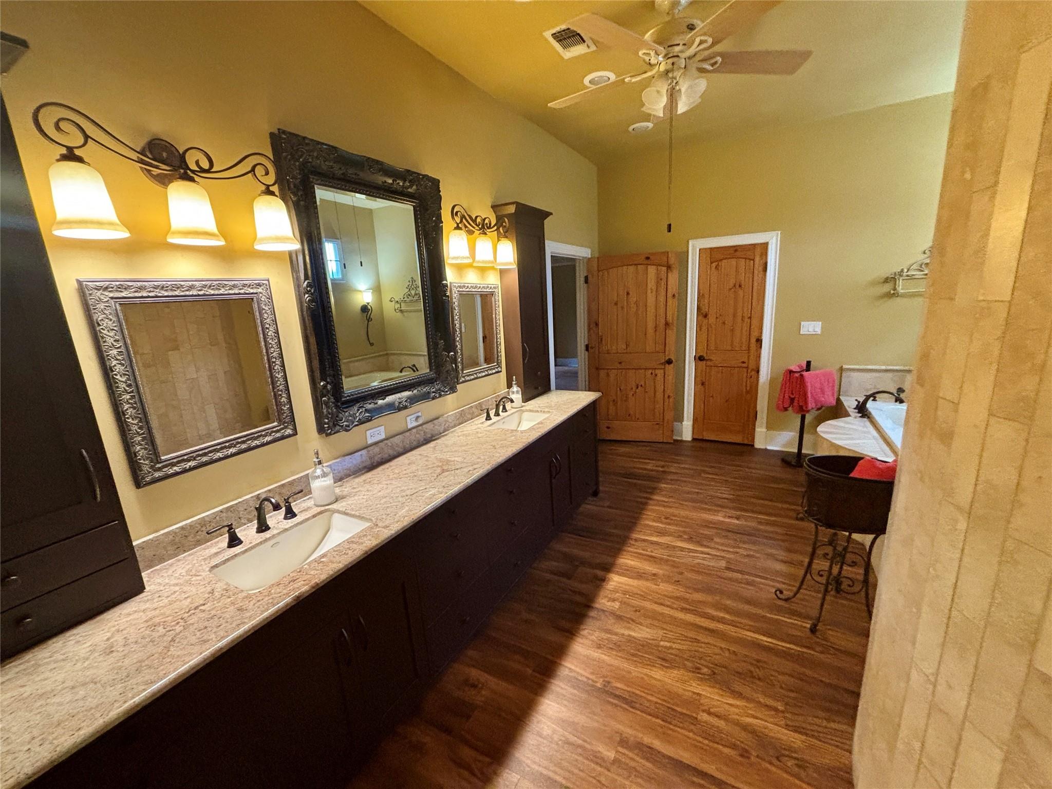 230 Hausmann Gin Property Photo 21