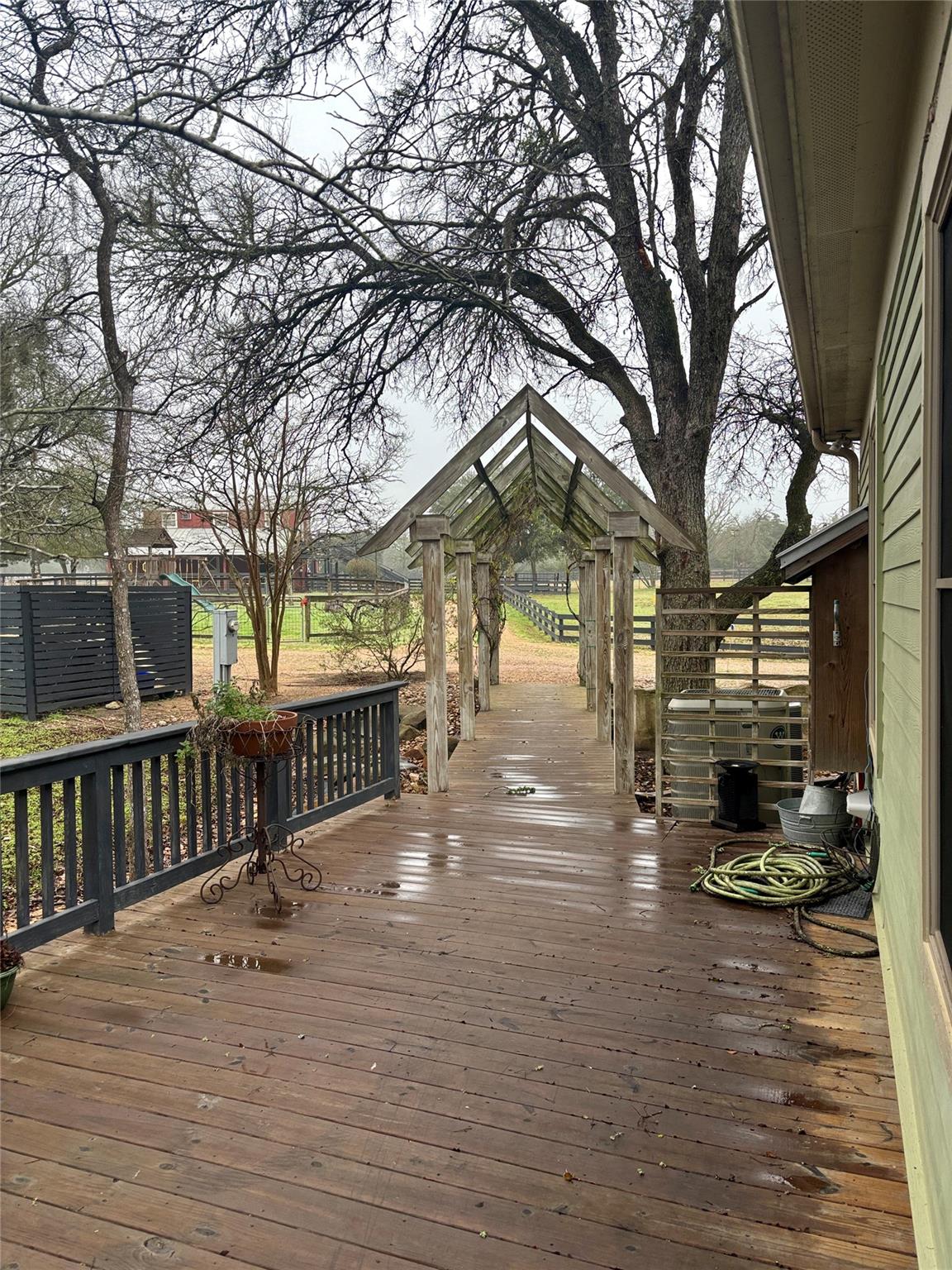 230 Hausmann Gin Property Photo 27