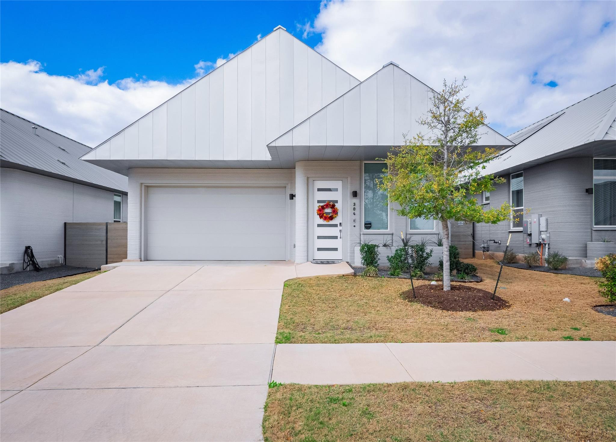 304 Painted Sunset Dr Property Photo 1