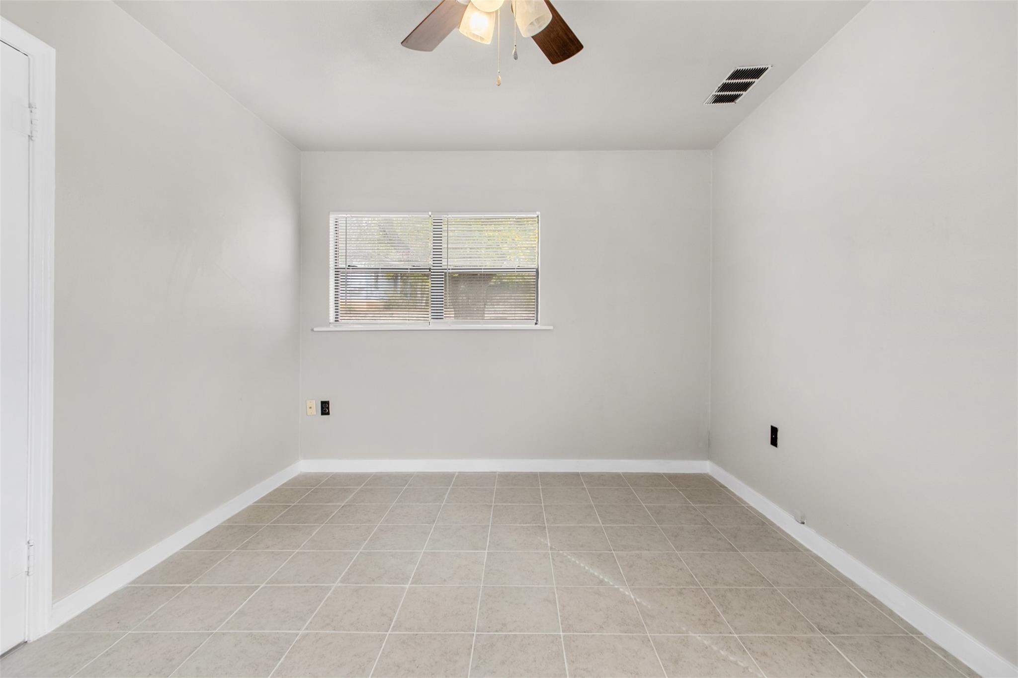 501 Hill St Property Photo 11