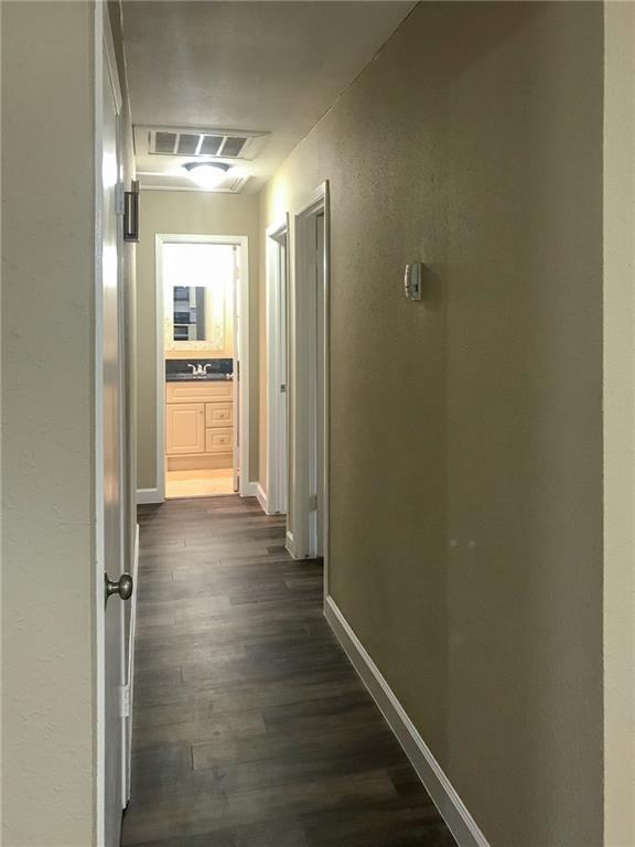 10511 Robinwood Cir Property Photo 9