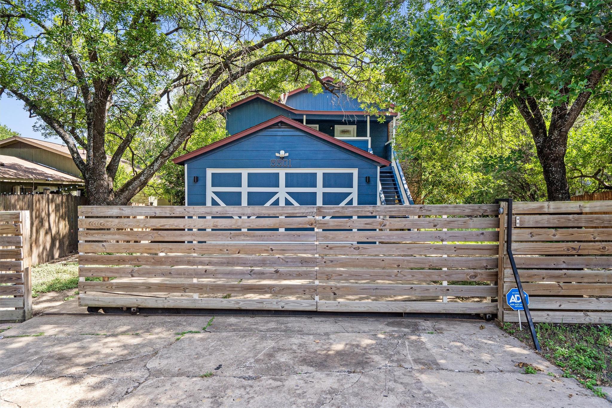5501 Spring Meadow Rd #a Property Photo 4