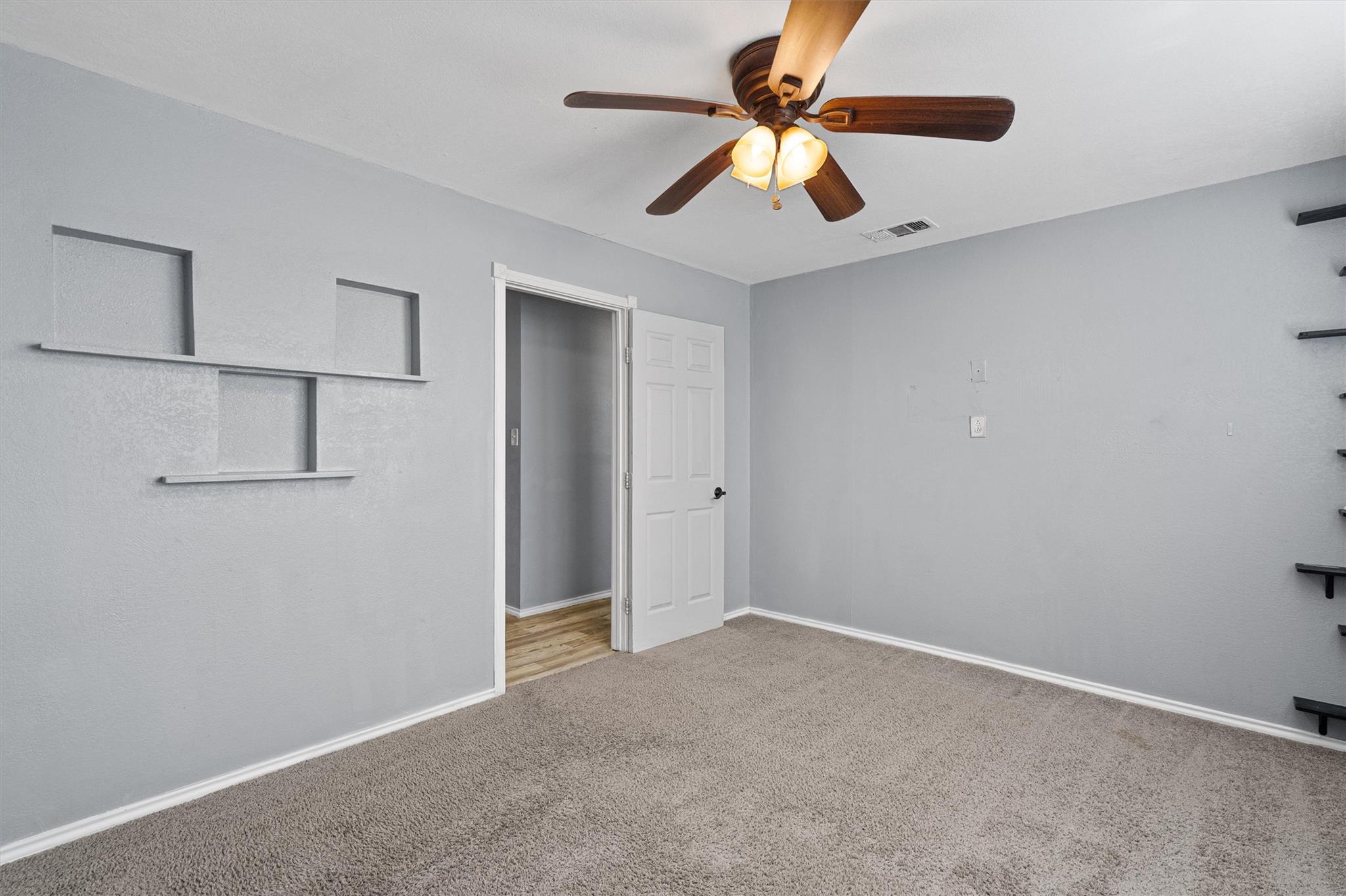 5501 Spring Meadow Rd #a Property Photo 8