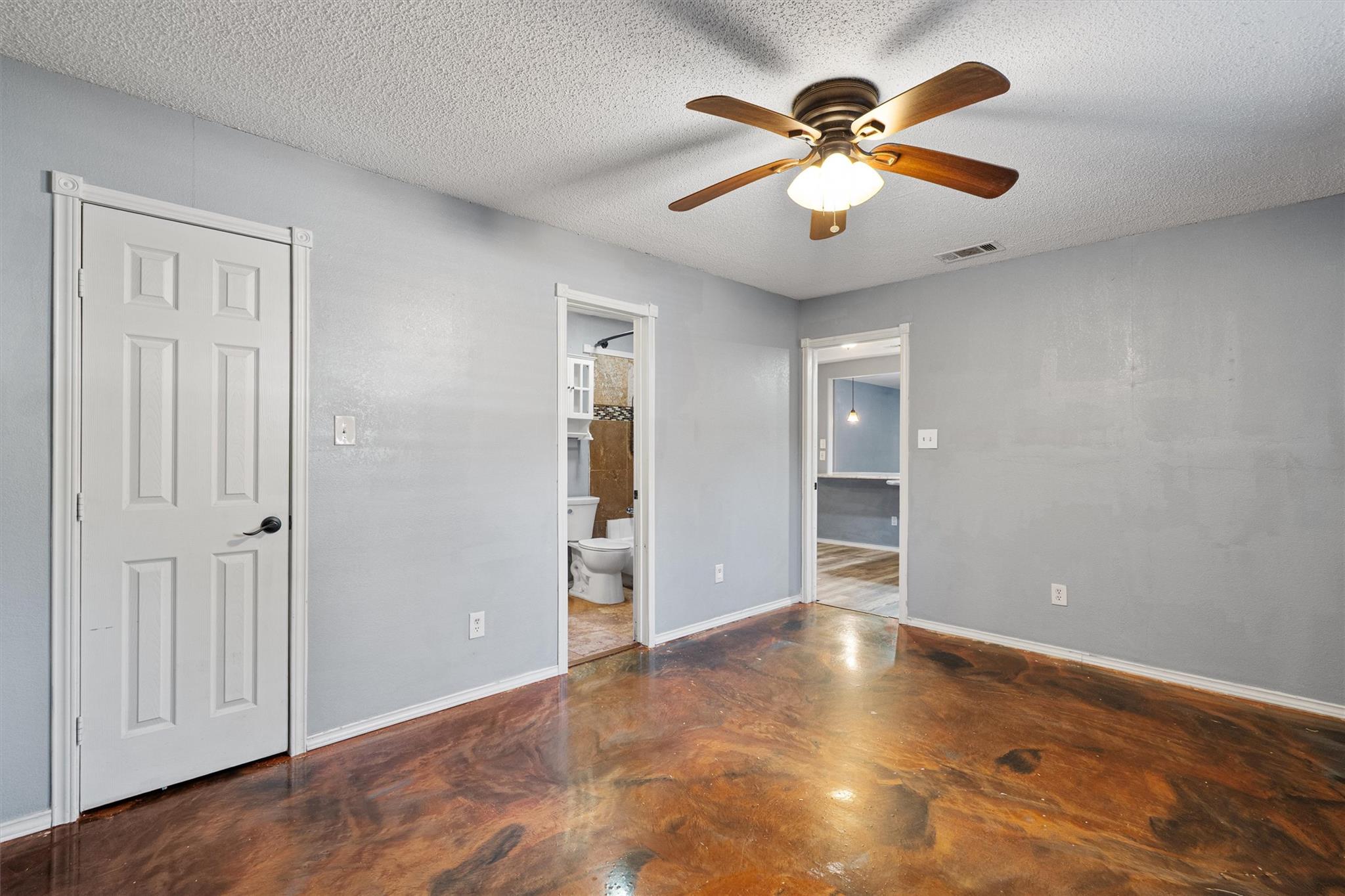 5501 Spring Meadow Rd #a Property Photo 14