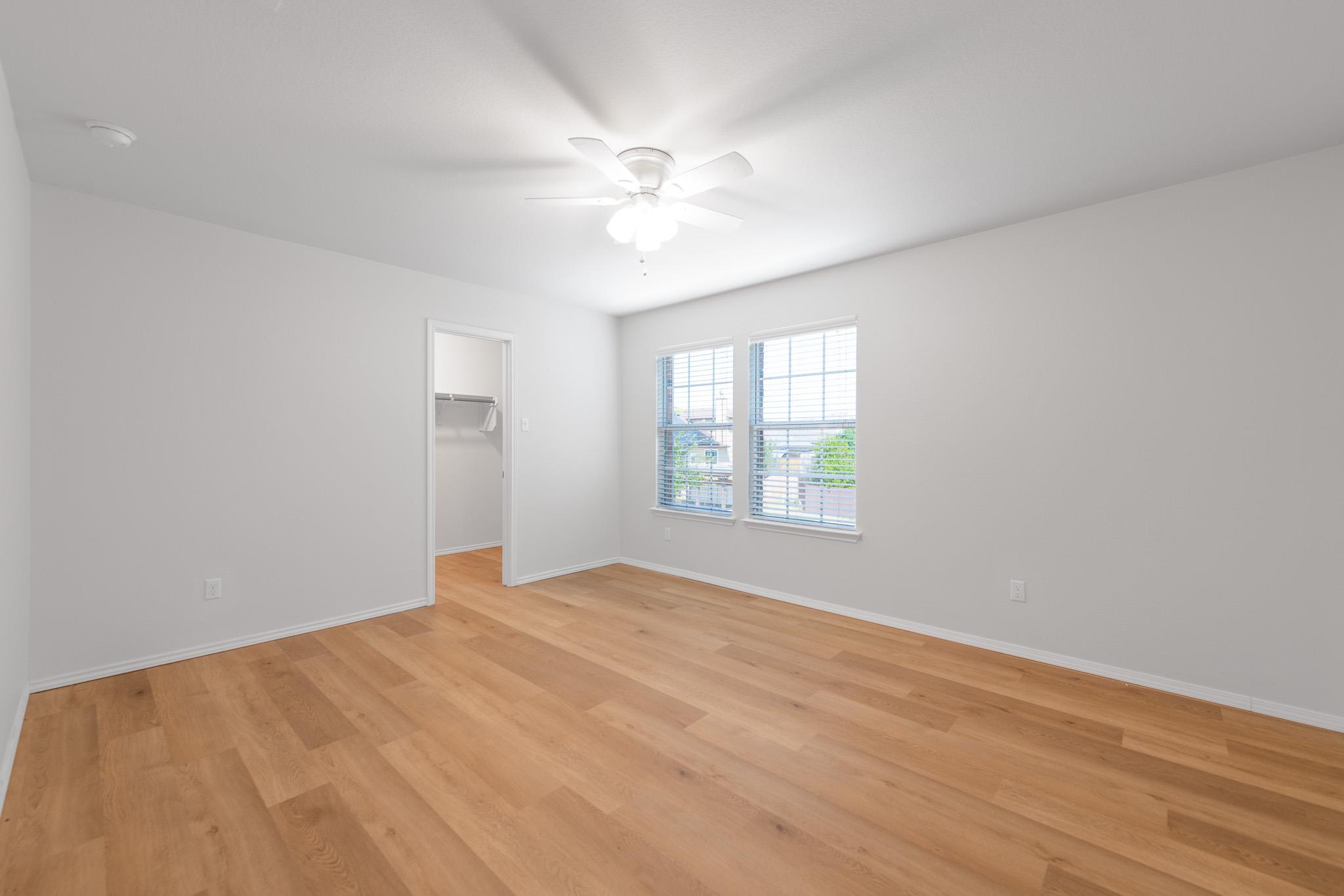 305 Talon Grasp Trl Property Photo 18