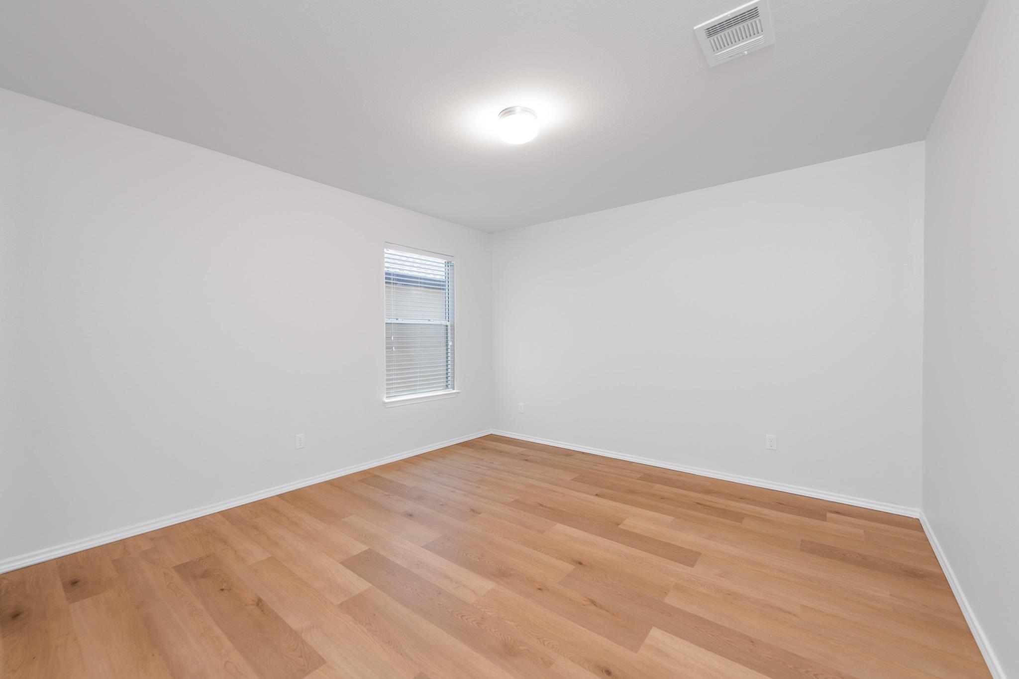 305 Talon Grasp Trl Property Photo 19