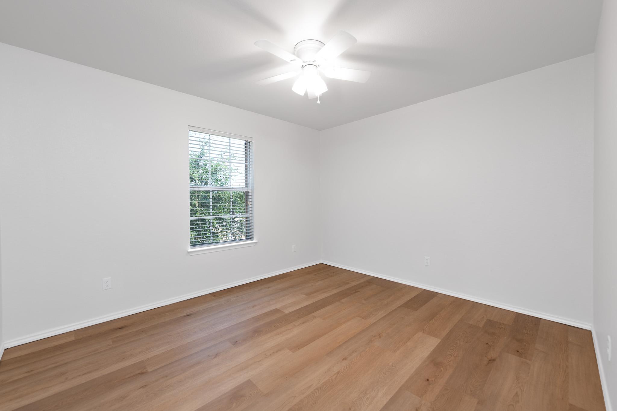 305 Talon Grasp Trl Property Photo 20