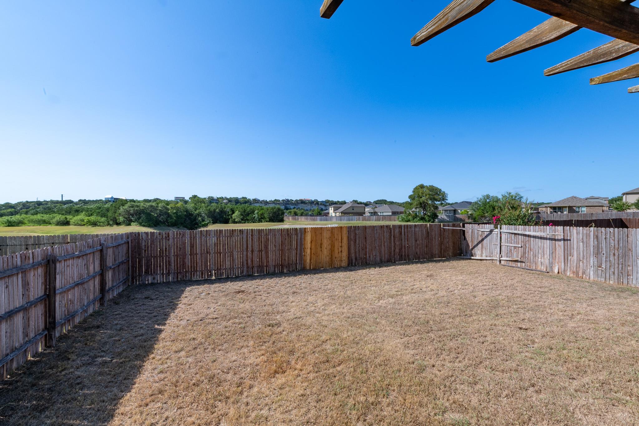 305 Talon Grasp Trl Property Photo 23