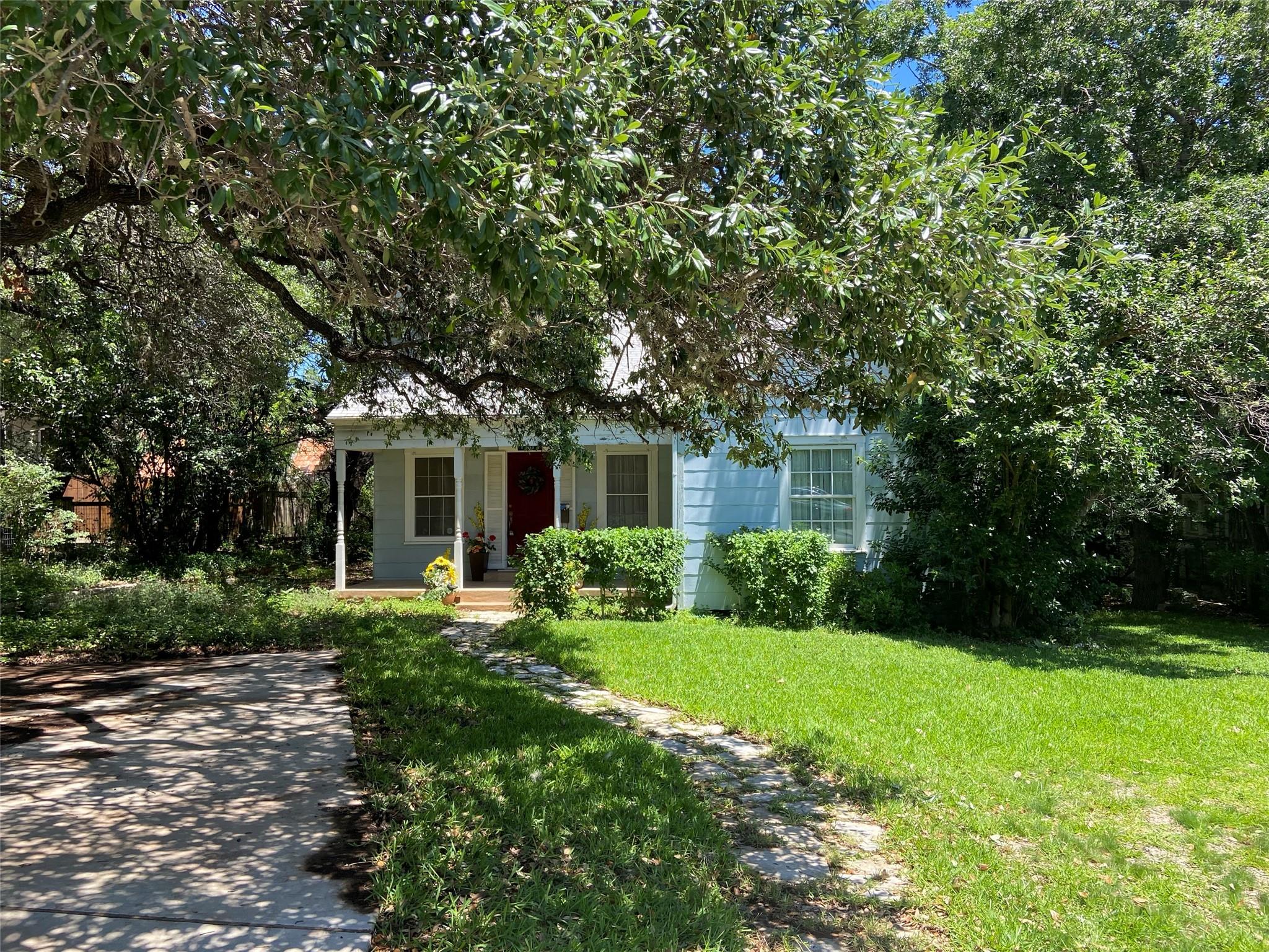 2710 Enfield RD Property Photo 1